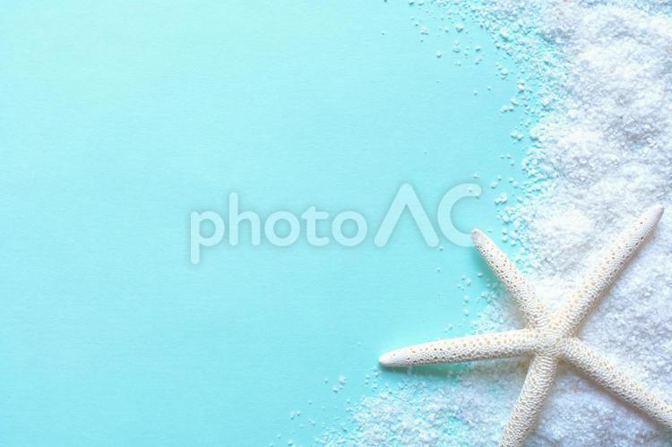 夏のイメージの背景素材　ヒトデ　砂 ヒトデ,白い砂,砂の写真素材