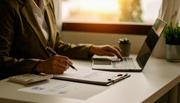 テレワーク リモートワーク 家 テレワーク リモートワーク 家の写真