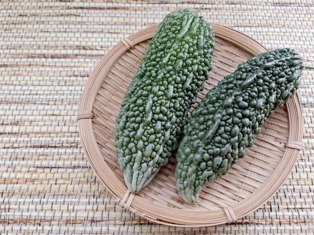 夏野菜ゴーヤ_ござバック_2 夏野菜ゴーヤ_ござバック_2 夏野菜,野菜,ゴーヤの写真素材
