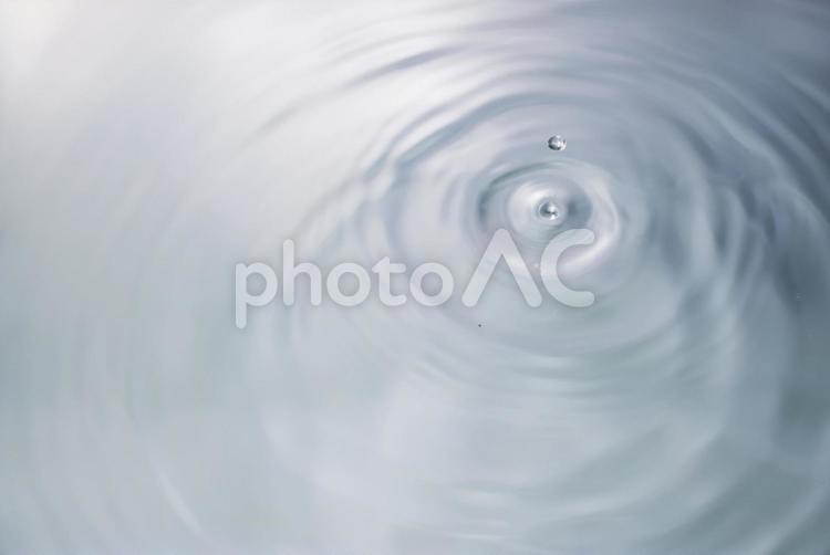 水と光のイメージ 水,光,水面の写真素材