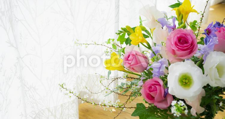 美しいバラとトルコキキョウの花束 花,花束,春の写真素材