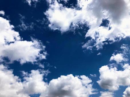 青空と白い雲 青空と白い雲 空,青空,雲の写真素材