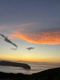 夕日 1 夕日 1 夕日,空,雲の写真素材