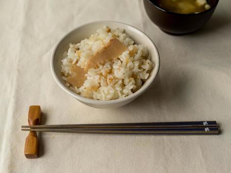 タケノコご飯 炊き込みごはん タケノコご飯 炊き込みごはんの写真