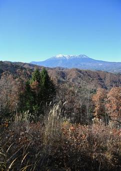晩秋の御嶽山 御嶽山,雪山,晩秋の写真素材