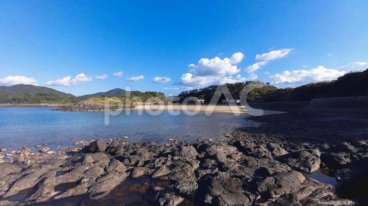<五島の風景＞夏の浜田海水浴場 風景,海,空の写真素材