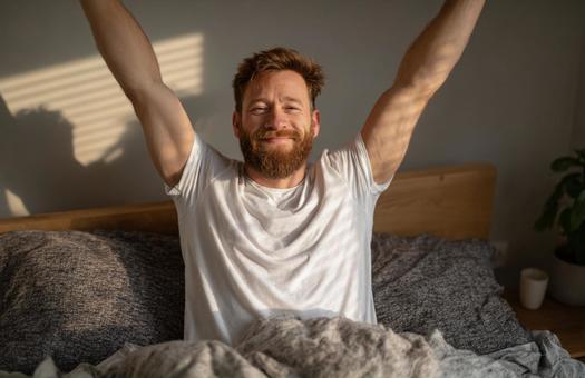 笑顔で迎える新しい一日の写真