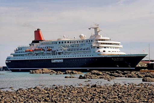 足摺港のにっぽん丸 にっぽん丸,足摺港,大型客船の写真素材