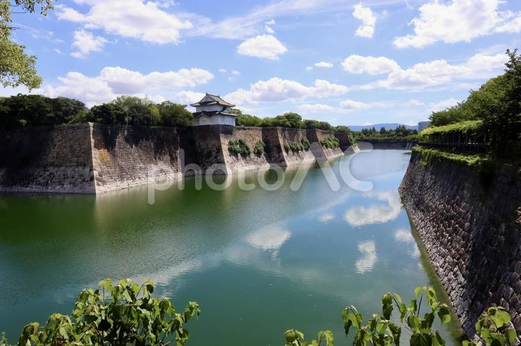 大阪城の堀 大阪城,大阪城公園,大阪府の写真素材