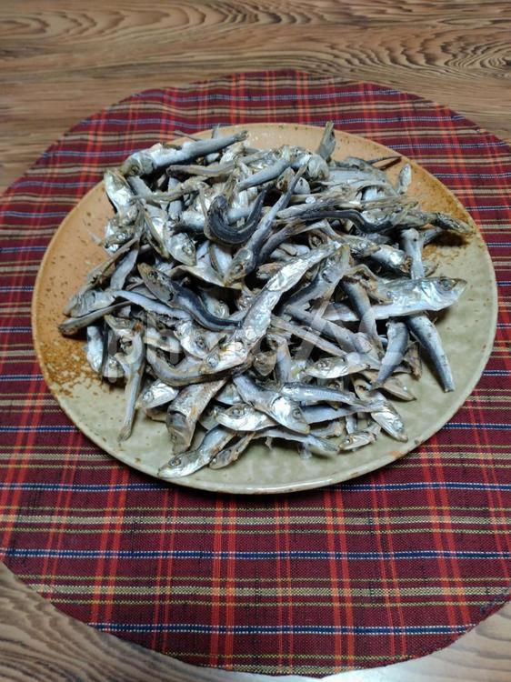 煮干し！カルシウムもとれますえ。 煮干し,だしジャコ,出し汁の写真素材