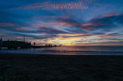 原岡桟橋 原岡桟橋 原岡桟橋,桟橋,夜景の写真素材