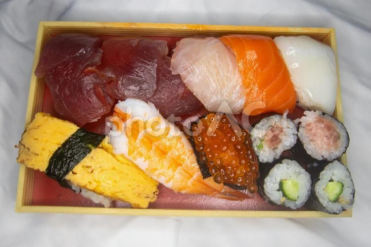 スーパーで買った寿司 寿司,日本食,魚介類の写真素材