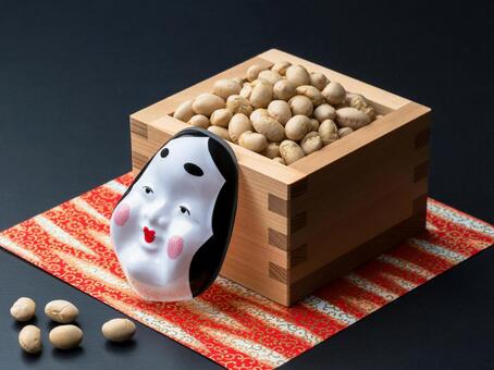 節分の福豆とおかめ面の和風イメージ 節分,豆まき,福豆の写真素材