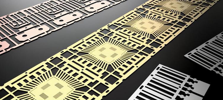 金属製の半導体用リードフレーム 金属製の半導体用リードフレーム 工場,精密,部品の写真素材