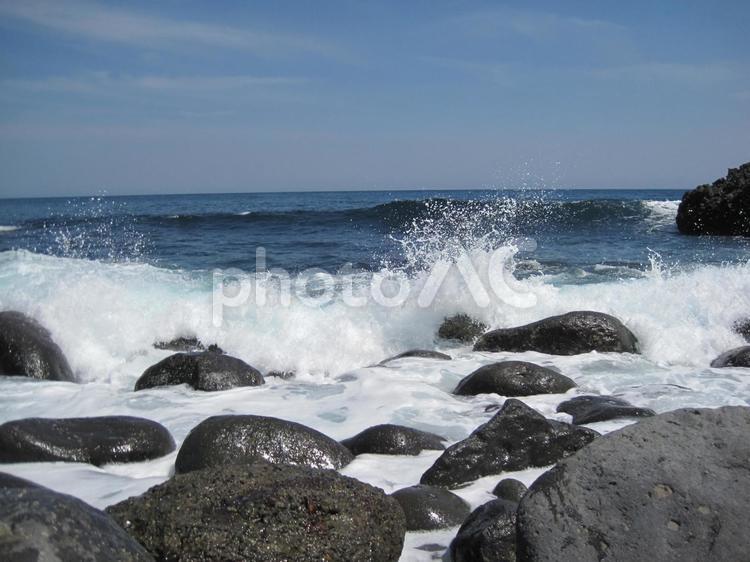 稲取　磯 伊豆,磯,ごろた浜の写真素材