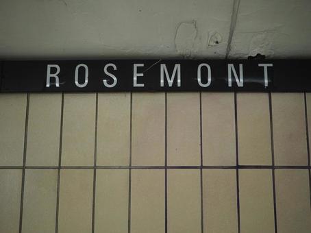 地下鉄ROSEMONT駅駅名板 ローズモン駅,ローズモント駅,駅の写真素材