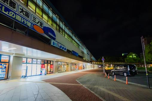 【鳥取】夜の鳥取駅 鳥取駅,鳥取,駅の写真素材
