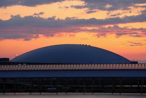 Anabuki Arena Kagawa and the sunset in late May, JPG