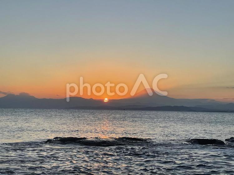 夕暮れの海 海,夕暮れ,富士山の写真素材