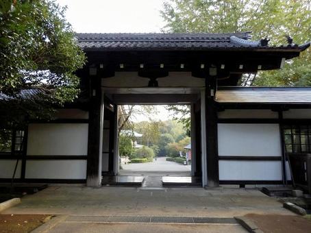 【風景写真】曹洞宗大本山總持寺の風景 【風景写真】曹洞宗大本山總持寺の風景 總持寺,諸嶽山,曹洞宗の写真素材