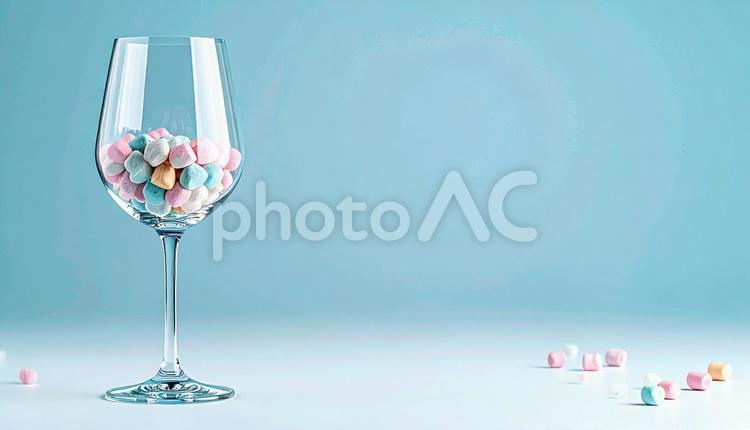 グラスの中小さなスイーツ スイーツ,グラス,ワイングラスの写真素材