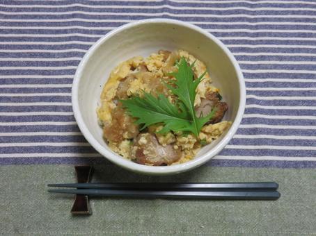 からあげ丼 からあげ丼の写真