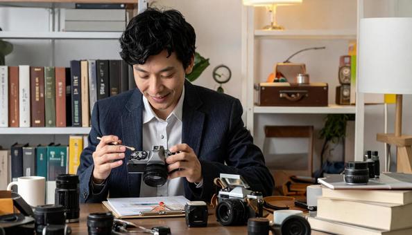 中古カメラを査定をする買取専門業者 中古カメラを査定をする買取専門業者の写真