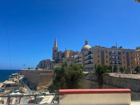 バレッタの街並み② 海,空,街並みの写真素材