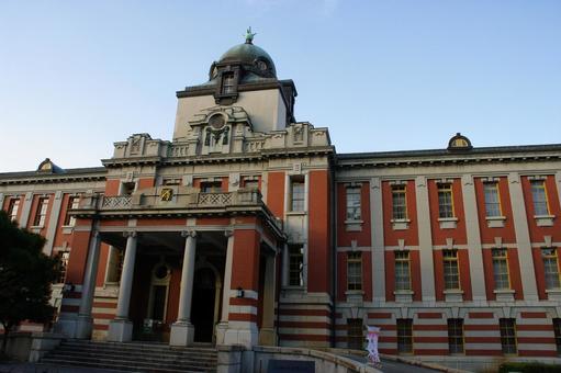 旧名古屋控訴院地方裁判所区裁判所庁舎正面 旧名古屋控訴院地方裁判所区裁判所庁舎正面 旧名古屋控訴院地方裁判所区裁判,裁判所正面,愛知県大正建物の写真素材