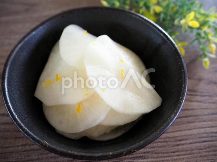 ゆず大根のお漬物02 ゆず大根,漬物,お新香の写真素材