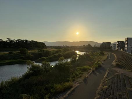 夕方の福井県の川 福井県,足羽川,地方都市の写真素材