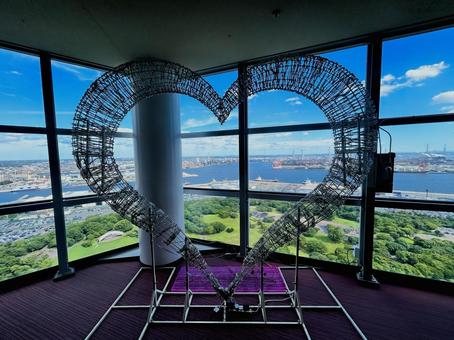 ハートの先の風景 ハートの先の風景 ハート,眺め,晴れの写真素材