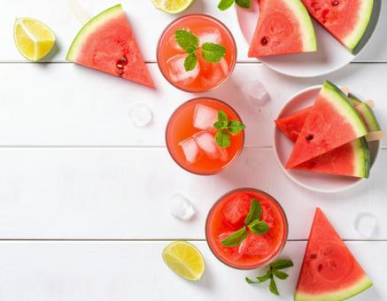 西瓜のフレーム 西瓜のフレームの写真