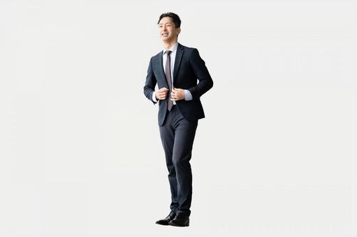 スーツ姿の男性ビジネスマン(全身) スーツ姿の男性ビジネスマン(全身) ビジネス,ビジネスマン,男性の写真素材