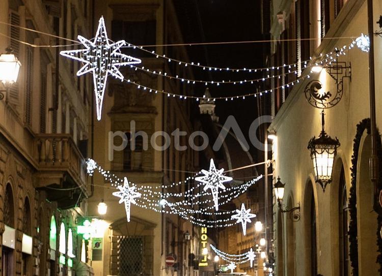 フィレンツェのクリスマスの夜 クリスマス,クリスマスライト,クリスマスの夜の写真素材
