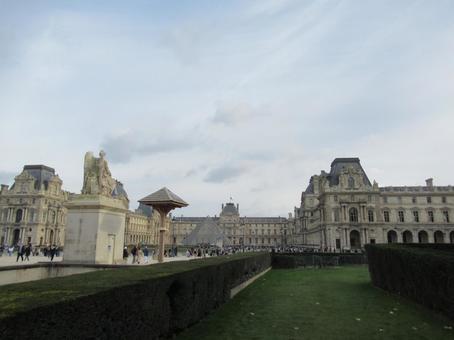 フランスパリの世界遺産のルーブル美術館 フランスパリの世界遺産のルーブル美術館 ルーブル美術館,ルーブル,美術館の写真素材