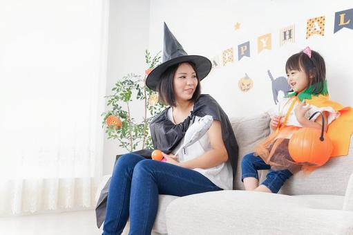 ハロウィンパーティー ハロウィンパーティー オレンジ,パーティ,親子の写真素材