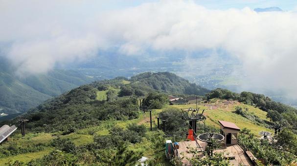 白馬五竜 夏の朝の風景 白馬五竜 夏の朝の風景 白馬五竜高山植物園,北アルプス,白馬連峰の写真素材
