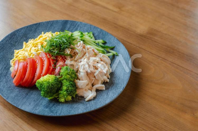 彩り野菜の冷やし中華 冷やし中華,中華麺,錦糸卵の写真素材