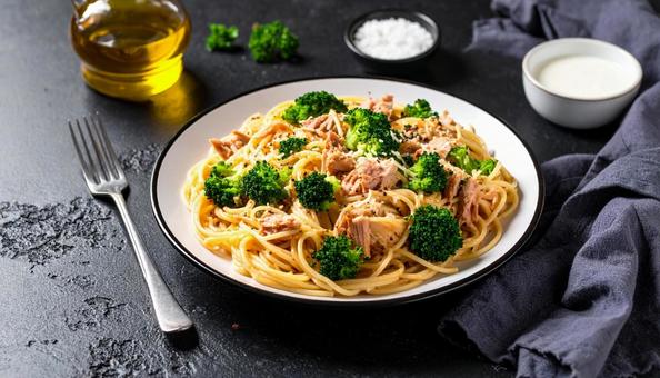 ブロッコリーとツナクリームパスタ ブロッコリーとツナクリームパスタの写真