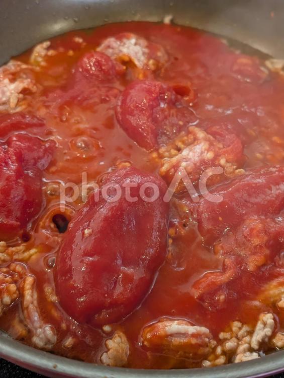 トマト缶とひき肉 トマト,ひき肉,トマト缶の写真素材