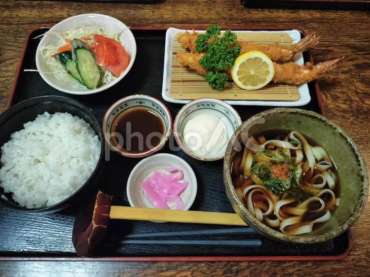 海老フライときしめん定食 海老フライ,朝食,食事の写真素材