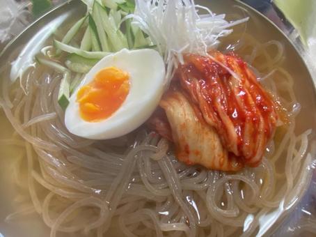 韓国冷麺 韓国冷麺 韓国冷麺,冷麺,麺の写真素材