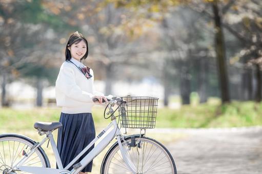 通学する女子生徒 女子高生,学生,制服の写真素材