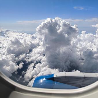 上空 雲 上空 雲の写真