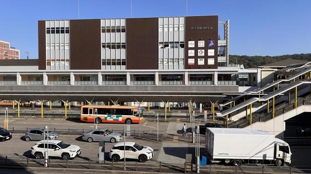 朝の三田駅周辺2 兵庫県,三田市,駅前の写真素材