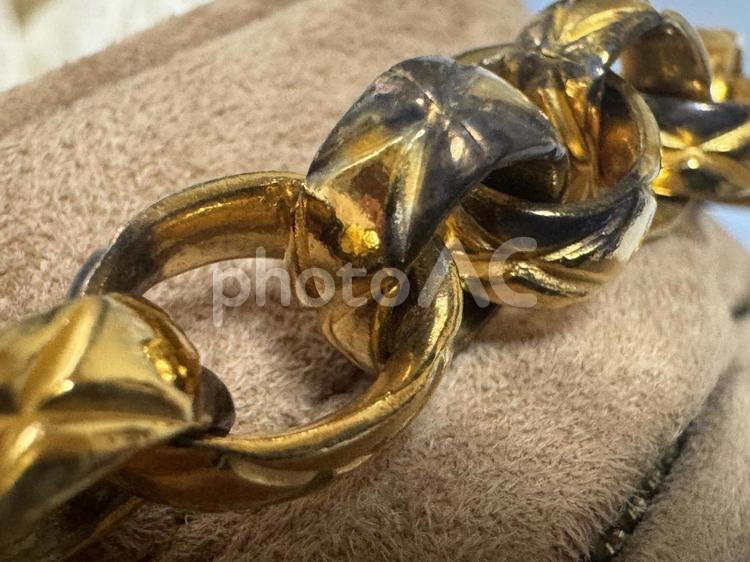 金メッキチェーンの黒ずみ・変色 金メッキ,アクセサリー,黒ずみの写真素材