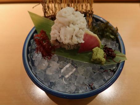 京都駅 鱧の湯引きの写真