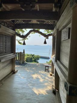 海 海岸線,海辺,神社の写真素材