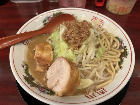 皆がたまに食べたくなるラーメン 皆がたまに食べたくなるラーメン ラーメン,ご飯,中華の写真素材
